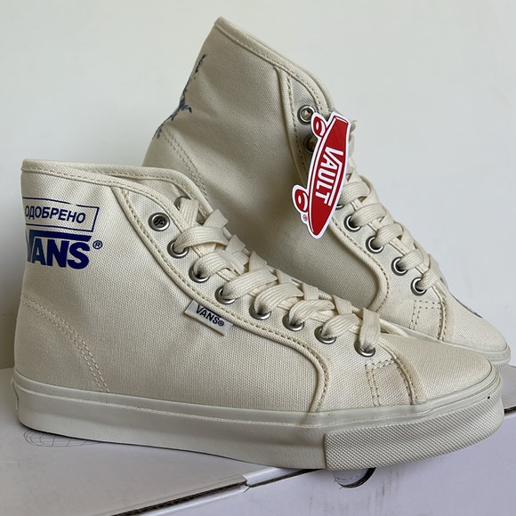Vans WMNS 0g Style 24 Nt Ttswirs Hospital
VN0000S8BDE
Sneakers - Picture 5 of 16